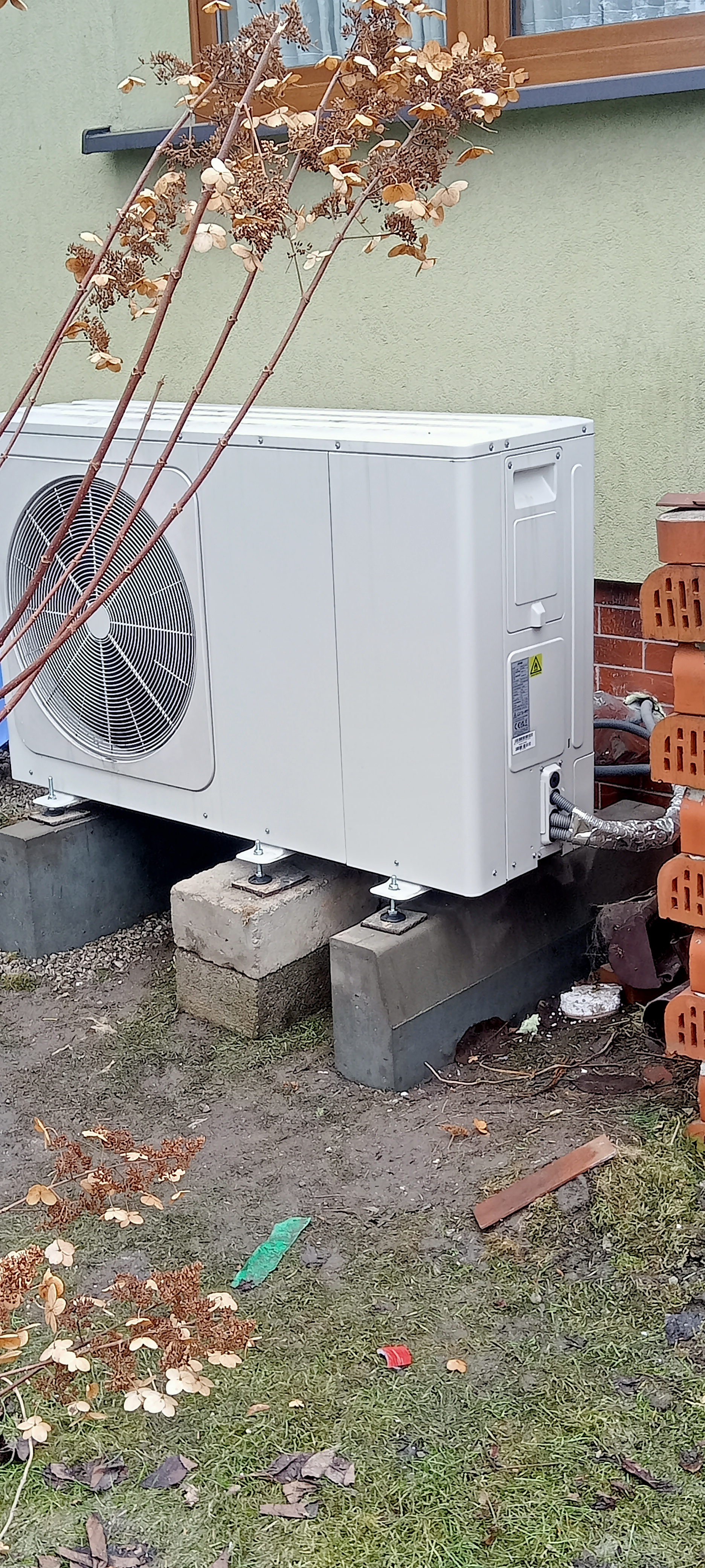 Montaż pompy ciepła typu MONOBLOK